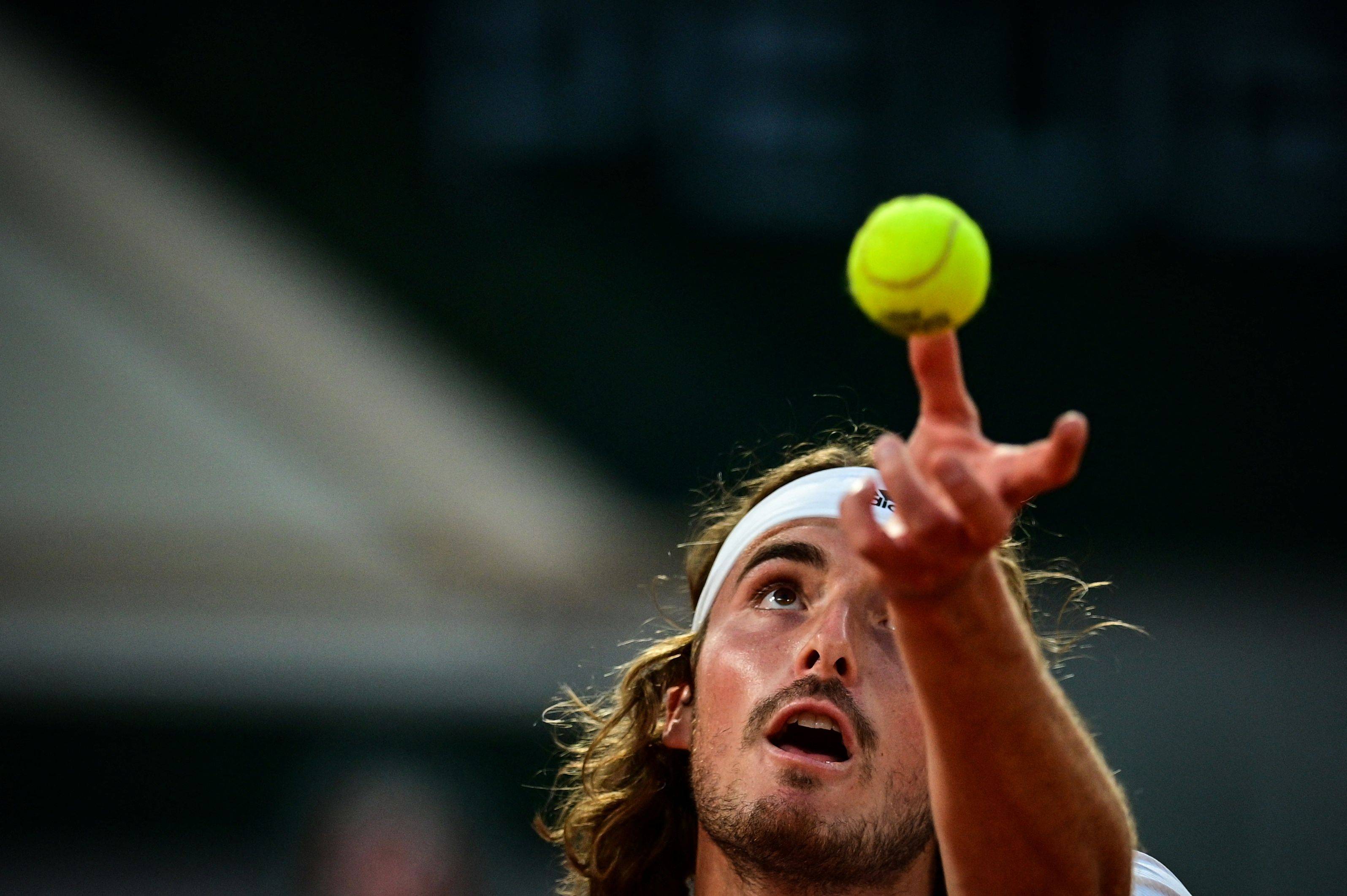 西班牙网球队绝地反击法国网球队,西西帕斯爆发神勇的简单介绍 西班牙网球队绝地反击法国网球队,西西帕斯爆发神勇的简单介绍