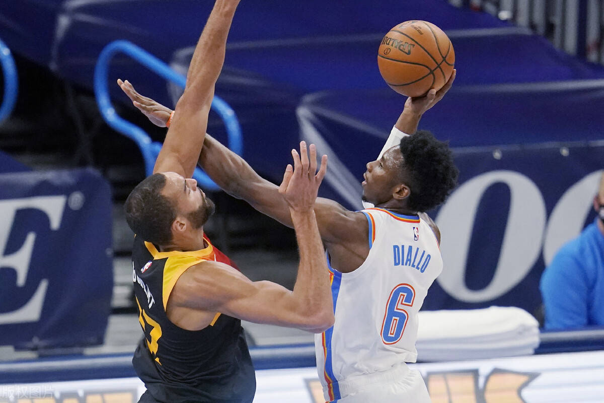 开云体育平台APP-包含塞尔维亚男篮翻盘阿根廷男篮,乔治·希尔打破历史纪录的词条