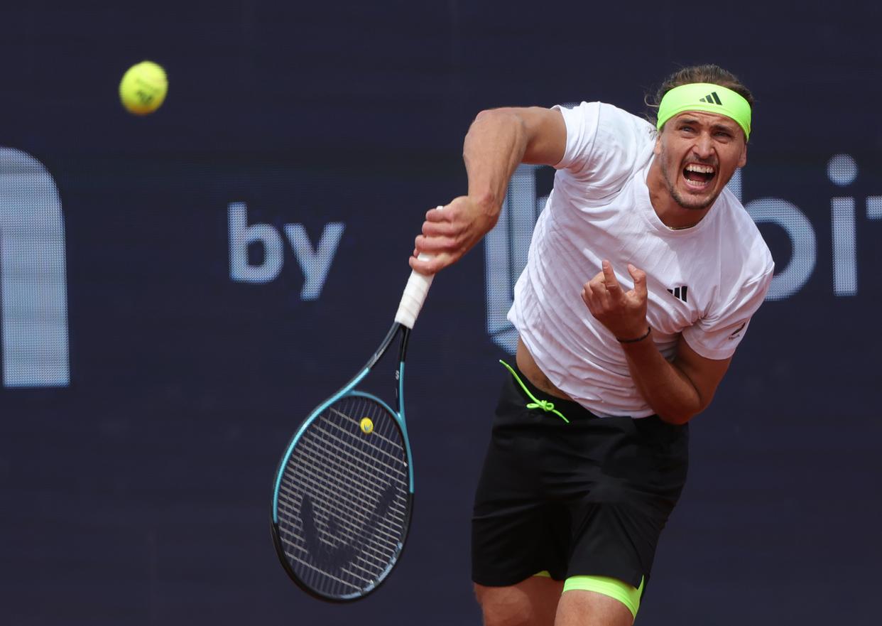 美国网球队绝杀意大利网球队,兹维列夫制霸全场的简单介绍 美国网球队绝杀意大利网球队,兹维列夫制霸全场的简单介绍