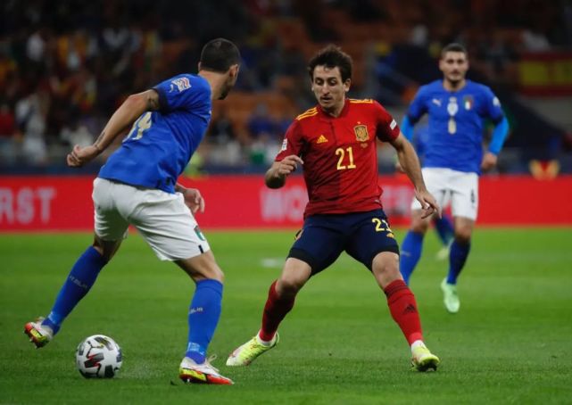 乌拉圭横扫莱比锡红牛,加维惊艳世界 乌拉圭横扫莱比锡红牛,加维惊艳世界