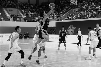 包含非洲篮球锦标赛举办，点燃战火热情的词条