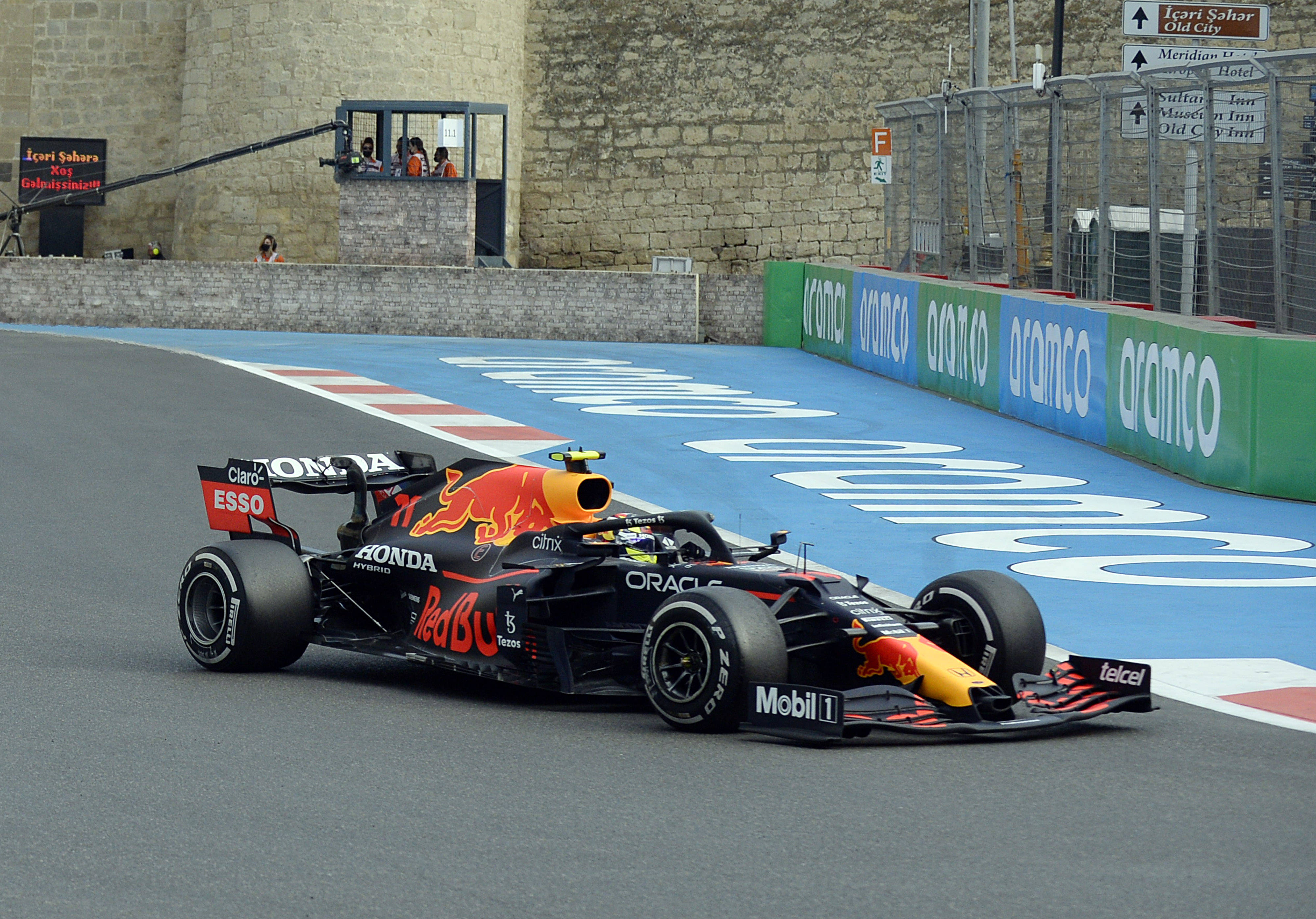 开云体育官方网站-法拉利绝杀阿斯顿马丁,佩雷兹统治全场的简单介绍